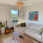 Superbe appartement, grande terrasse vue mer et montagne